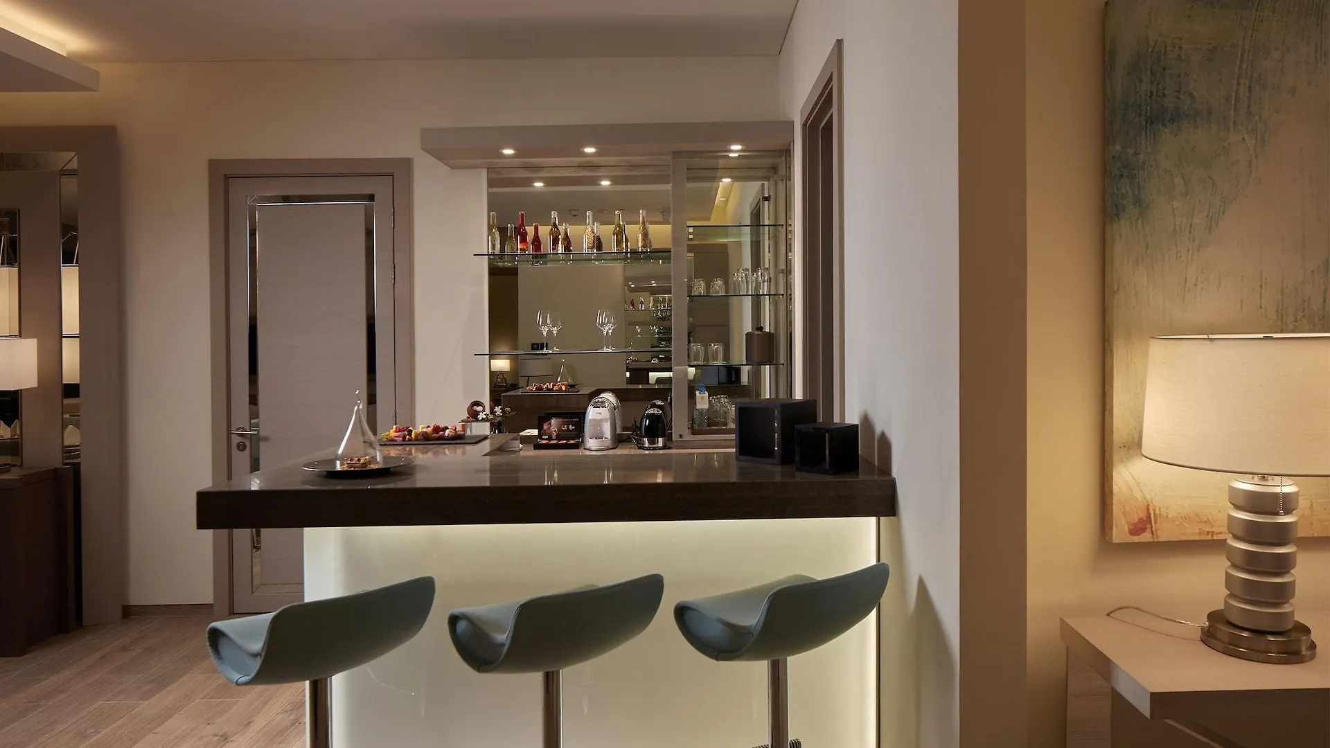 Royal M Hotel Abu Dhabi By Gewan 5*,