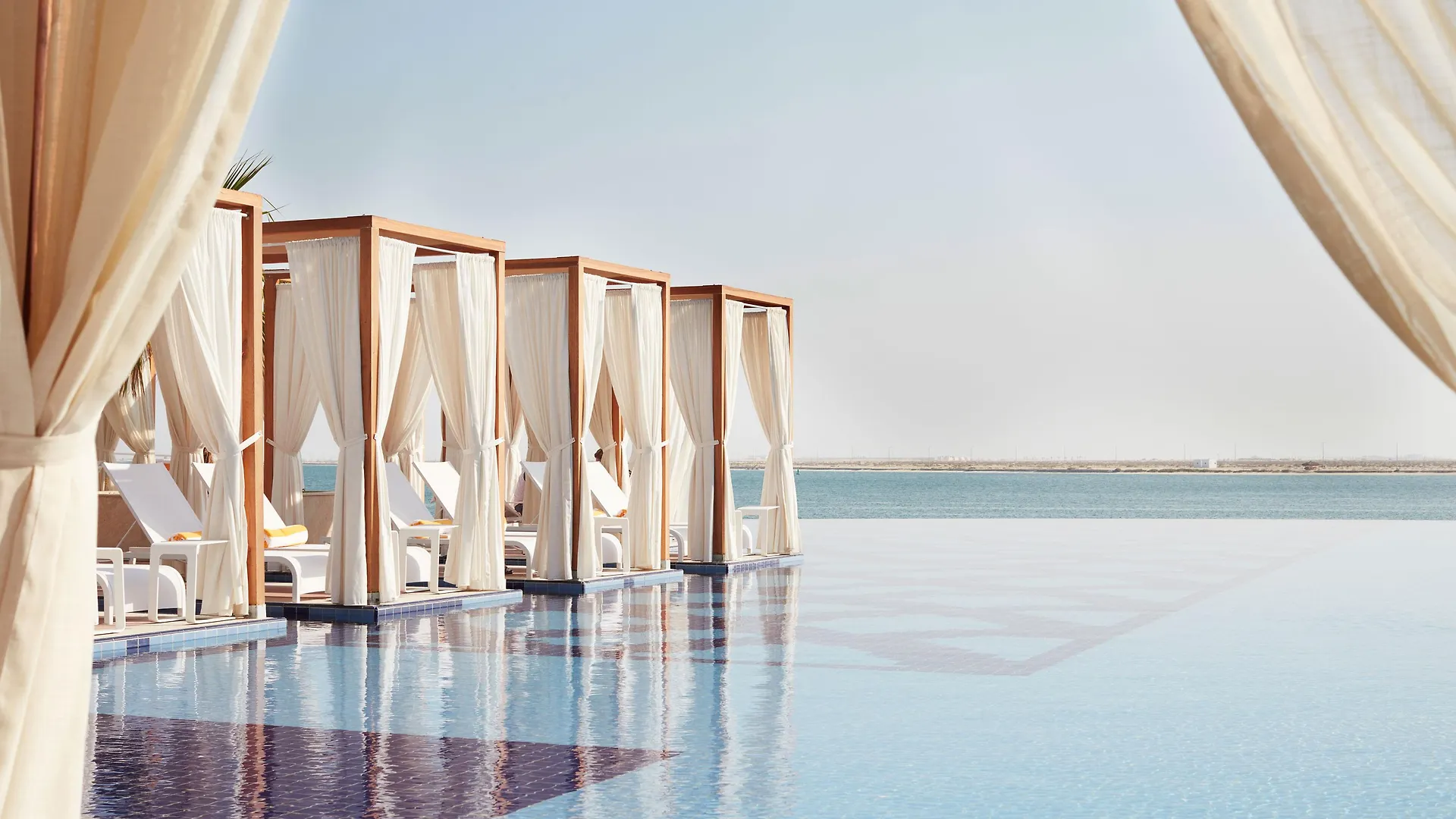 Royal M Hotel Abu Dhabi By Gewan