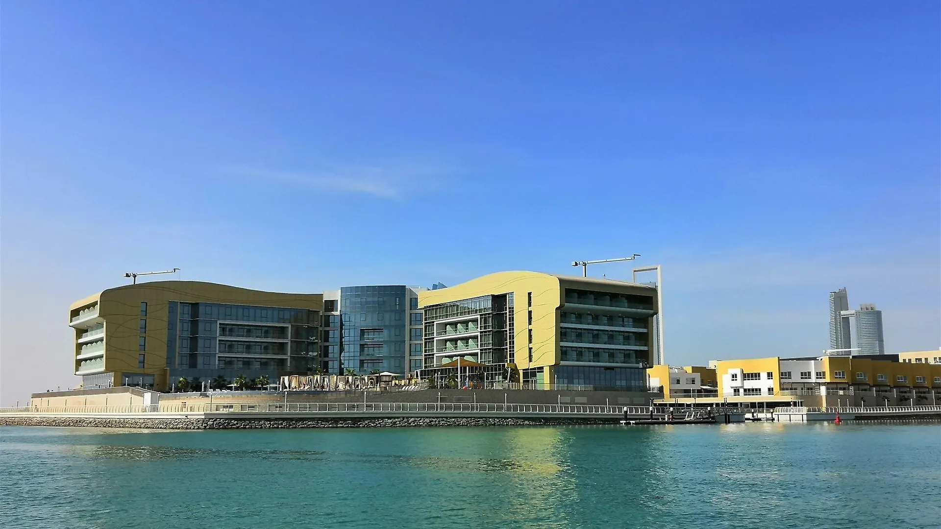 Royal M Hotel Abu Dhabi By Gewan 5*,  Emirati Arabi Uniti